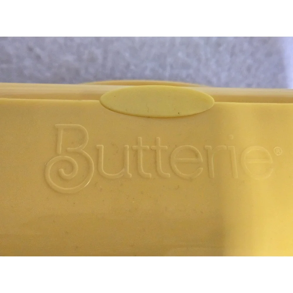 Butterie Yellow Flip Top Butter Dish w Spreader Knife 2 Stick Countertop Keeper